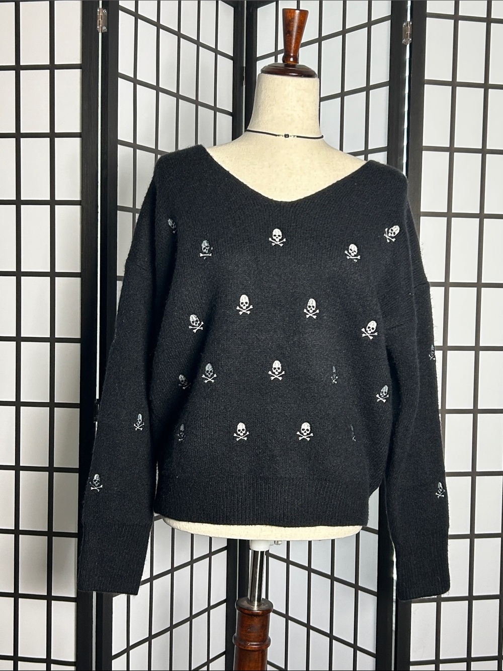 Judith March Black V-Neck Sweater with White Skull Motif